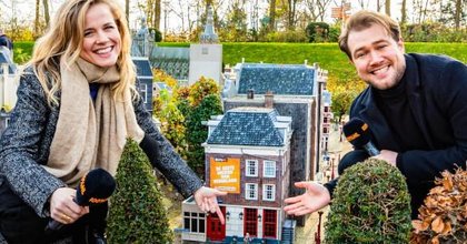 Ilse DeLange vereeuwigd met eigen plein in Madurodam